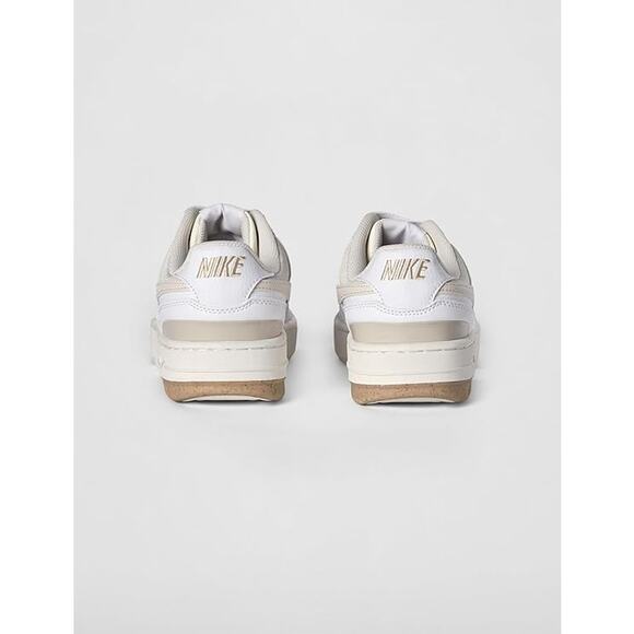 NEW Nike Gamma Force Women’s Sneakers Light Bone Size 10 DX9176-103 - Picture 4 of 8